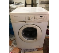 Máy giặt Electrolux 8Kg EWF 1090  nguyên zin dùng tốt